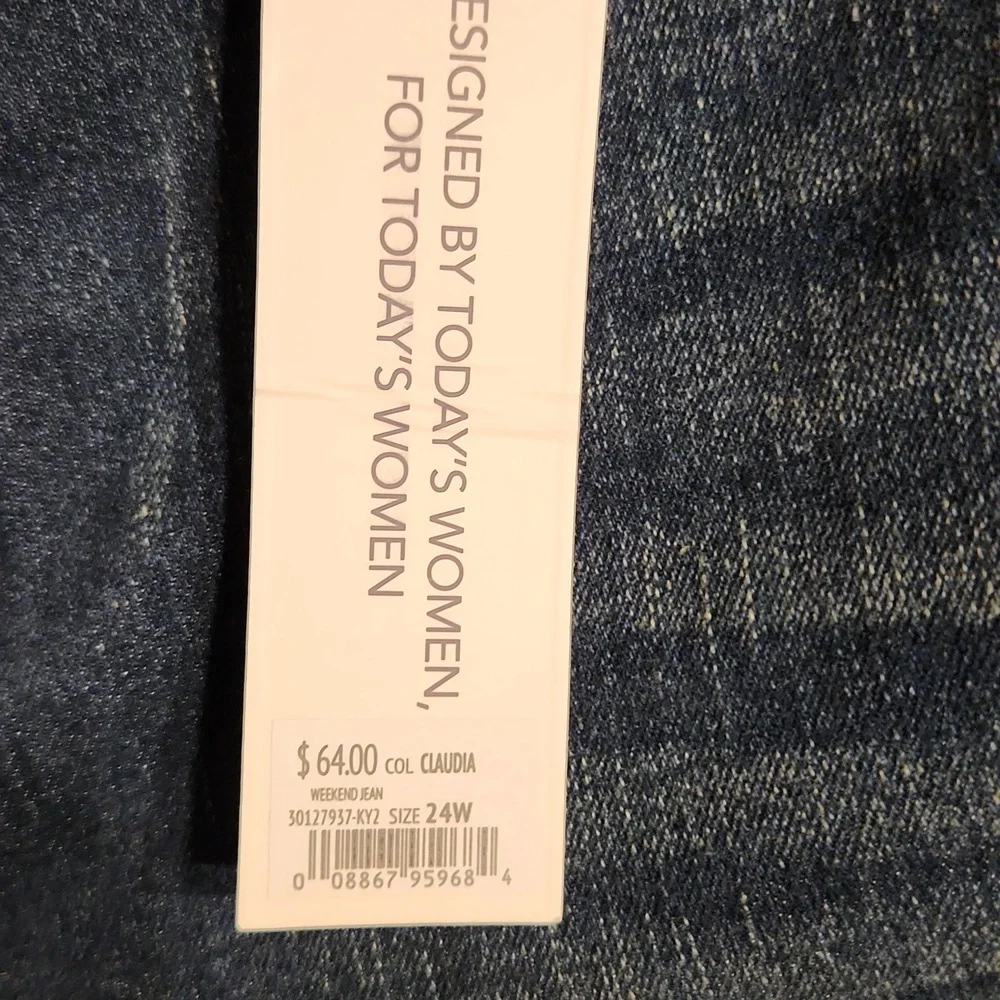 Code Bleu Jean's - Picture 2 of 4